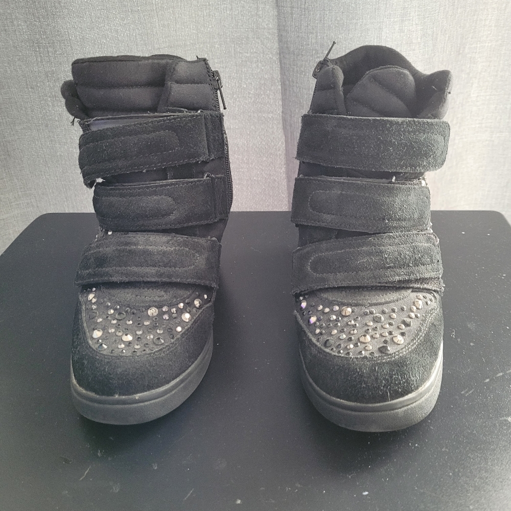 Aldo 8.5